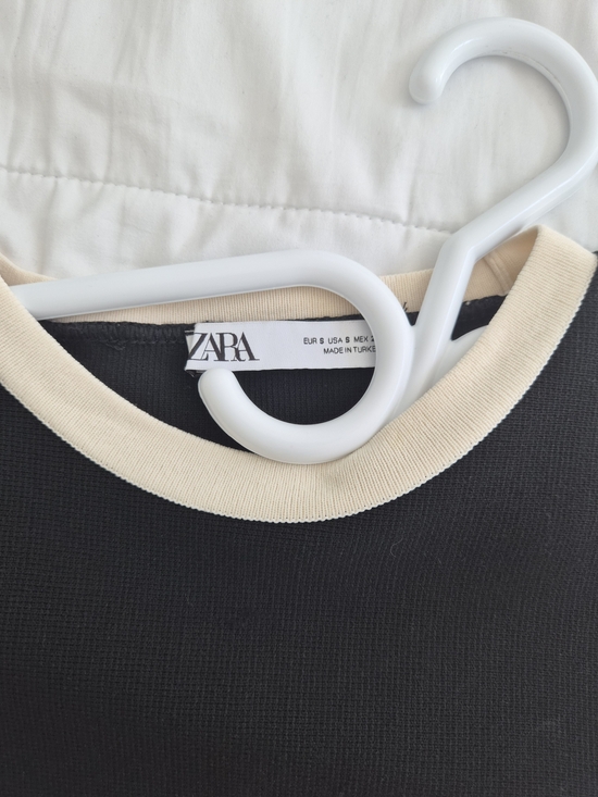 Zara Dresses & Skirts - Zara Black Ribbed Top with Cream Trim